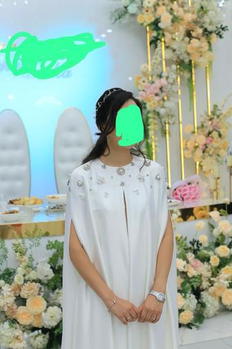 Свадебное платье с кейсом и со шлейфом