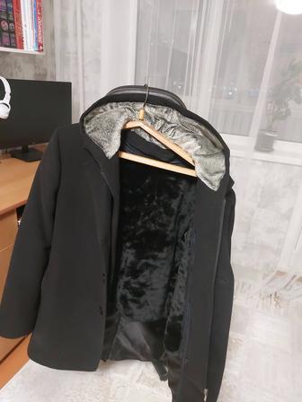 Продам мужское полупальто