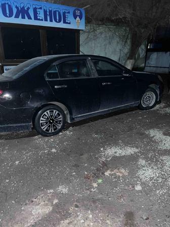 Дам машину в аренду