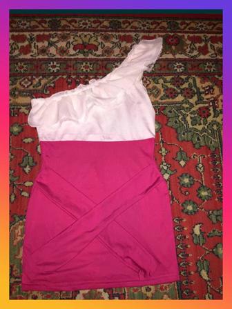 Отдам бесплатно женские вещи-платья, пиджак, др.