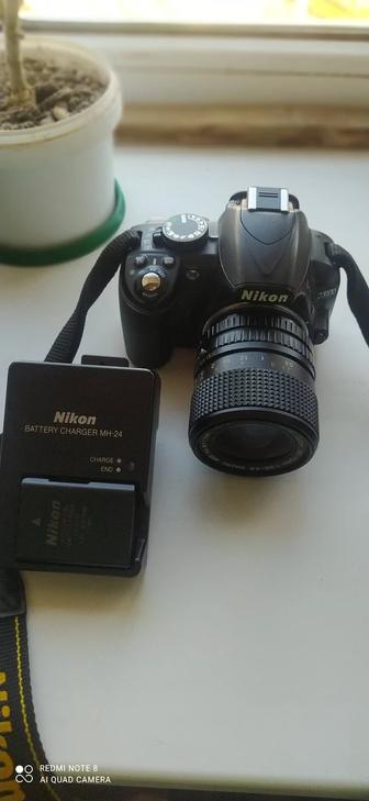 Зеркальный фотоаппарат Nikon D3100. Только макро комплект. Объектив 35-70мм