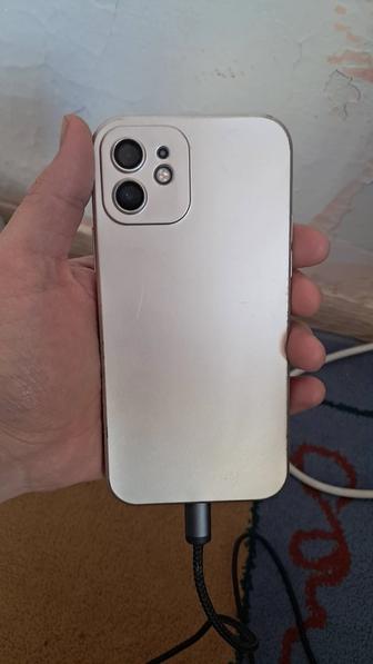 Продам Айфон 12
