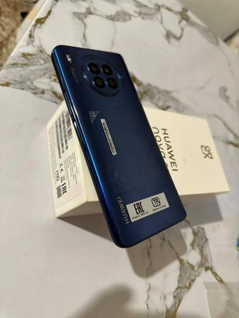 Продам смартфон HUAWEI nova 8i