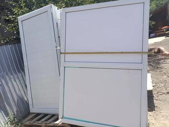 Продам пластиковые перегородки бу