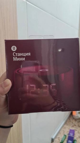 Продаю Яндекс Станцию Мини