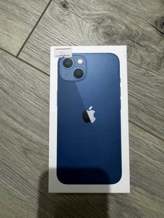 Продам IPhone 13