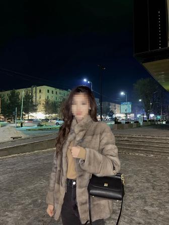 Продаю норковую шубу