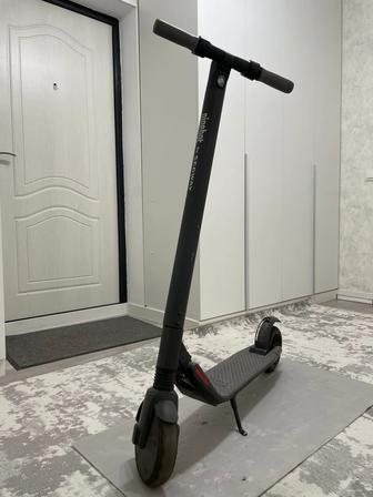 Продам электросамокат