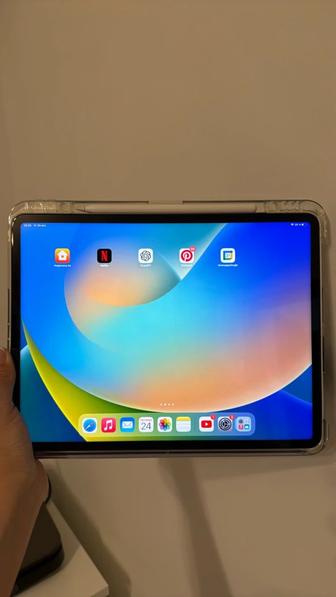 Продам iPad Pro 12.9-inch (6th Generation) Wi-Fi