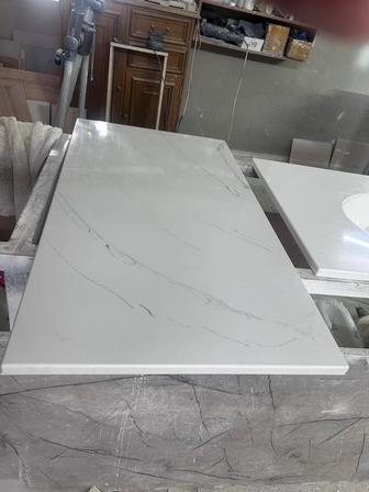 Продам столешницу из искусственного камня