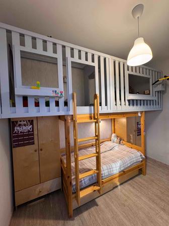 Продам Детский мебельный комплекс