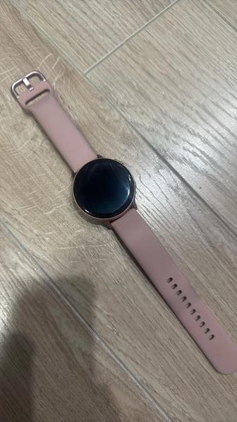 Продам смартчасы Samsung galaxy watch