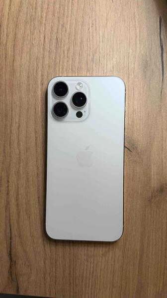 iPhone 15 pro max silver