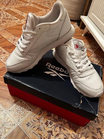 Reebok classic кроссовка