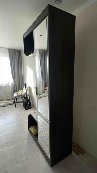 Шкаф для прихожей