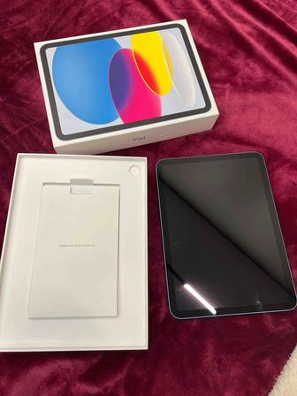 Срочно продам Apple iPad 2022 10.9 Wi-Fi 10.9 дюйм 4 Гб/64 Гб синий