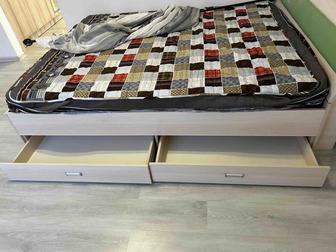 Срочно продам кровать