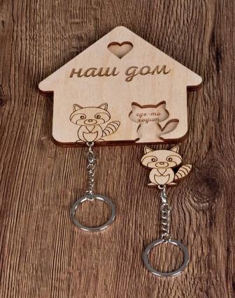 Ключница из дерева