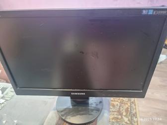 Монитор samsung