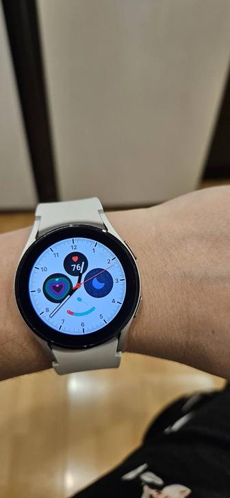 GALAXY WATCH 4