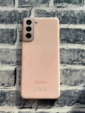 Телефон Samsung S21fe