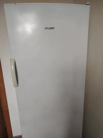 Продам морозильник