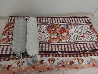 Матрас и подушки в манеж