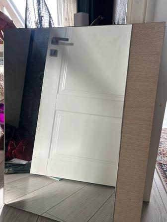 Зеркало подвесное