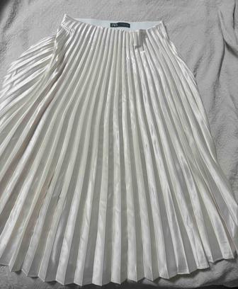 Юбка Zara бежевая размер L