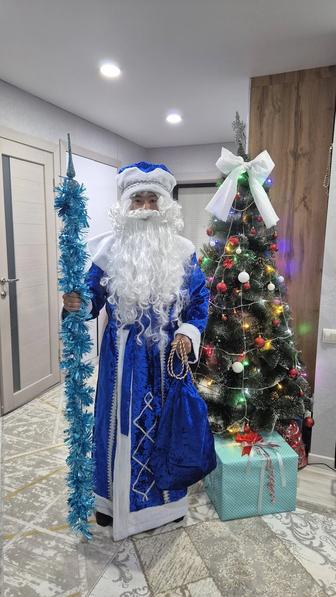 Костюмы Деда Мороза и снегурочки