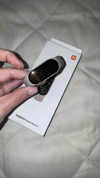 Продам Mi Band 9