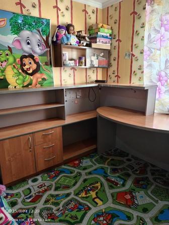 Продается письменный стол