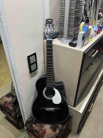 Продам гитару star sun