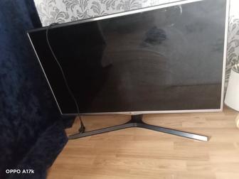 продам большой телевизорLG