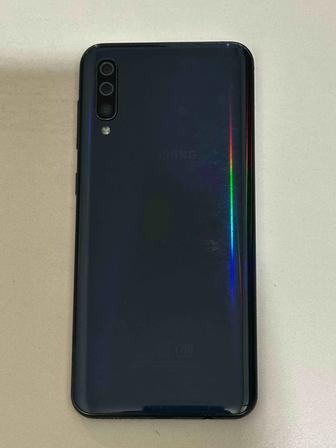 Samsung A50 2020 года