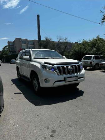 Аренда автомобиля Toyota Land Cruiser Prado