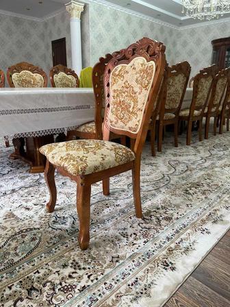 Продается стол со стульями