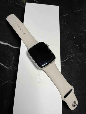 Apple Watch 7 series starlight 45mm