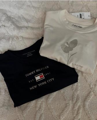 Футболка от Tommy Hilfiger