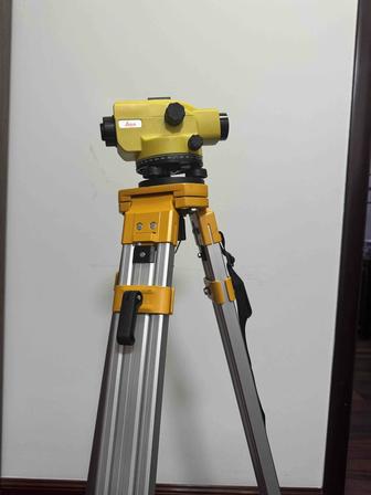 Оптический нивелир JOGGER 32 Leika, штатив DeWALT, лазерный дальномер Bosch