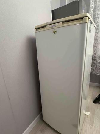 Продам холодильник б/у