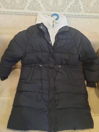 Продам женский зимний пуховик 48-50р