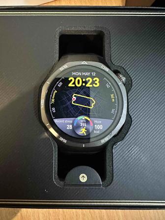 Продаю HUAWEI WATCH GT 5 Pro