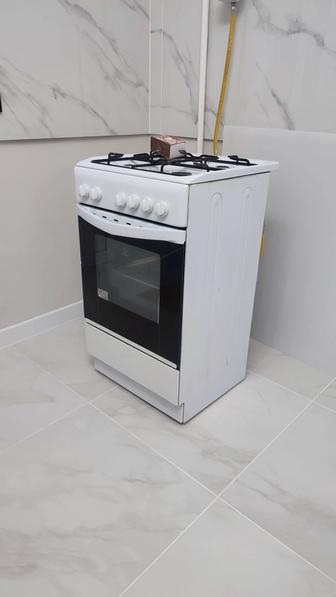 Продаю газовую плиту.