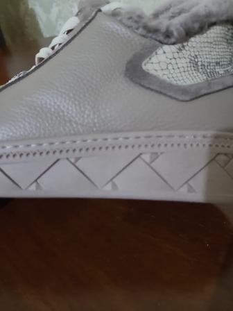 Кроссовки зимние кожанные