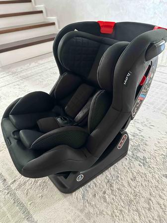 Продам автокресло Ilovi trip 0-25 кг
