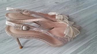 Женская обувь - туфли/ босоножки