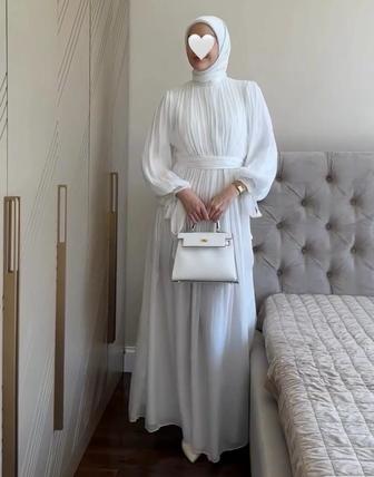 Платье