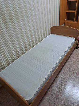 Продам кровать