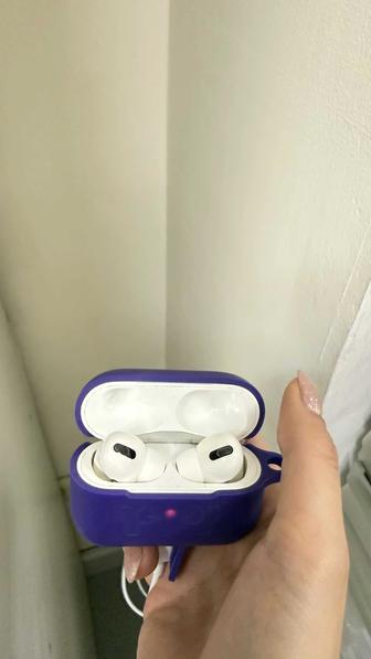 Наушники AirPods Pro